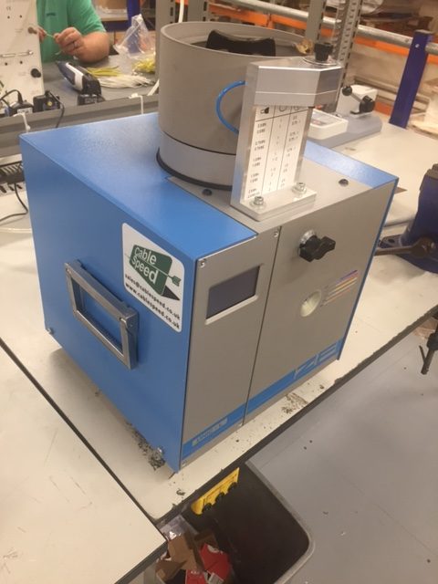 Z&F UNIC-L Bootlace Ferruling machine
